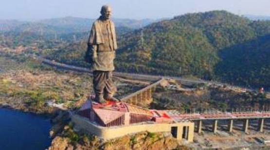 साल में स्टैच्यू ऑफ यूनिटी की इतनी होती है कमाई, ताज भी पीछे