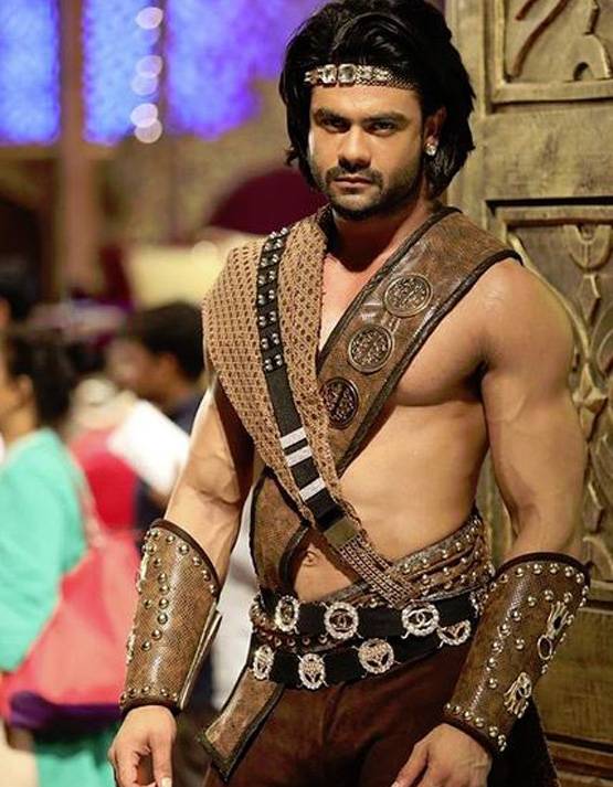 BB13 में आकर विशाल आदित्य सिंह ने की गलती? इन वजहों से नहीं जीतेंगे शो