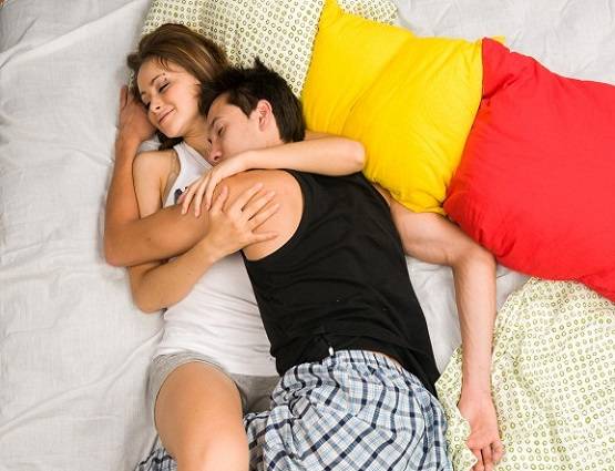 थ्रीसम से लेकर मसाज तक, सेक्स को लेकर ये हैं भारतीय मर्दों की फैंटसी