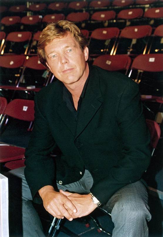 20 साल पहले इस शख्स ने लॉन्च किया था बिग बॉस, जानें कैसा था फर्स्ट शो