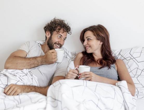 कैसी है भारतीयों की सेक्स लाइफ? अब 18 से पहले ज्यादा लोग खो रहे वर्जिनिटी