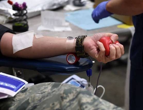 हंसने और च्यूंइगम चबाने से घटेगा वजन, फ्री में वेट कंट्रोल करने की 5 ट्रिक