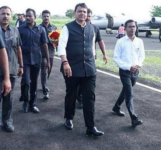 इतने पढ़े- लिखे हैं महाराष्ट्र के CM फडणवीस, पास हैं इतनी डिग्रियां