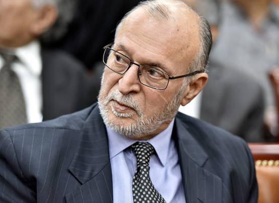 बर्थडे विश से लेकर लेट नाइट वर्क तक, ऐसी है इन अफसरों की लाइफ