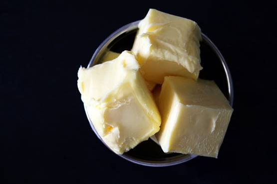 फ्रिज में रखने के बावजूद खराब हो सकती हैं ये चीजें, सेहत को हो सकता है नुकसान