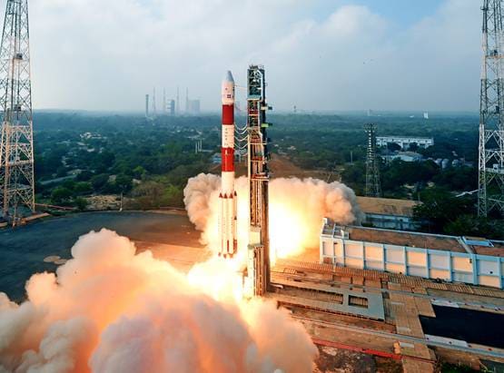 ISRO का मिशन 'सेफ इंडिया', इस साल छोड़े ये डिफेंस सैटेलाइट्स