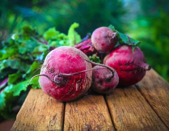 बेडरूम लाइफ को तबाह करती हैं खाने की ये 10 चीजें! अभी करें छोड़ने का फैसला