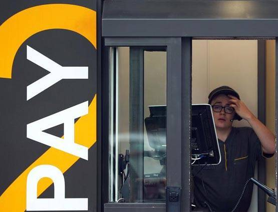 महिला कर्मचारी के साथ अफेयर, McDonald के सीईओ की गई नौकरी