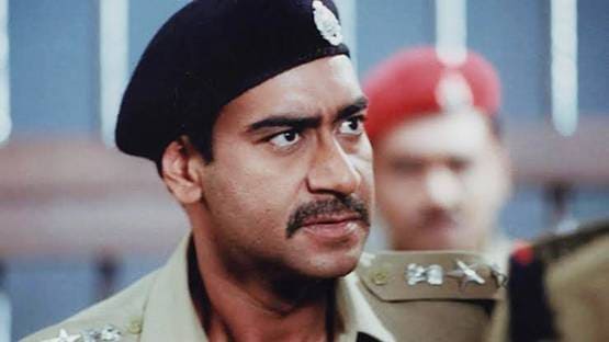 28 साल में पर्दे पर यूं बदला अजय का लुक, शानदार है 100वीं फिल्म तक का सफर