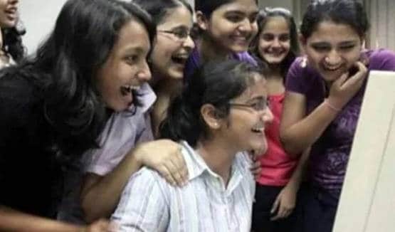 डॉक्टर, इंजीनियर, आईएएस से CA तक... जानें, क्या है उम्र सीमा