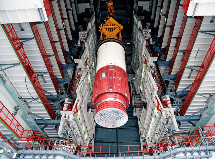 PAK की हर हरकत पर रहेगी नजर, US सैटेलाइट में इतना ताकतवर कैमरा नहीं