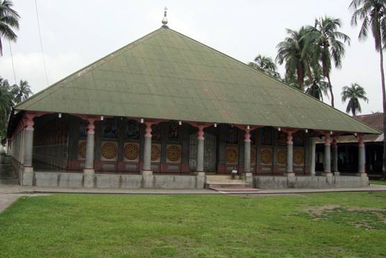 ये हैं देश के वो 10 मंदिर जहां महिलाओं की एंट्री पर है बैन