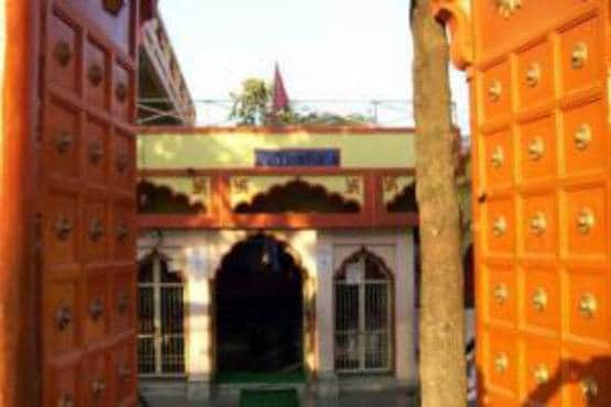 ये हैं देश के वो 10 मंदिर जहां महिलाओं की एंट्री पर है बैन