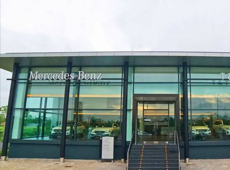 मर्सिडीज की इस नई कार में मसाज सीट भी, जान लीजिए कितनी है कीमत