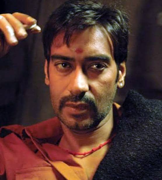 28 साल में पर्दे पर यूं बदला अजय का लुक, शानदार है 100वीं फिल्म तक का सफर