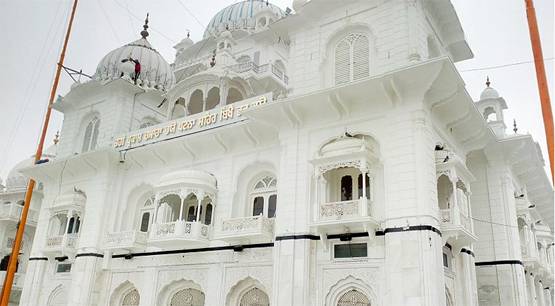 देश के वो 10 गुरुद्वारे, जहां हर साल धूम-धाम से मनाया जाता है प्रकाश पर्व