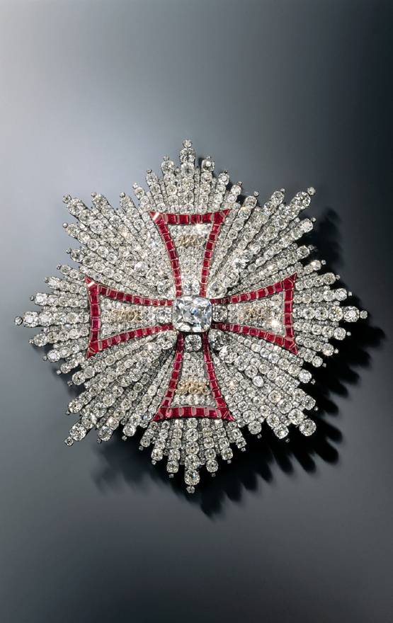 सबसे बड़ी चोरी, एक छोटे से छेद से उड़ा ले गए 7800 करोड़ की ज्वेलरी