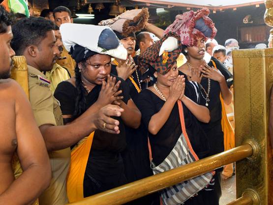 ये हैं देश के वो 10 मंदिर जहां महिलाओं की एंट्री पर है बैन