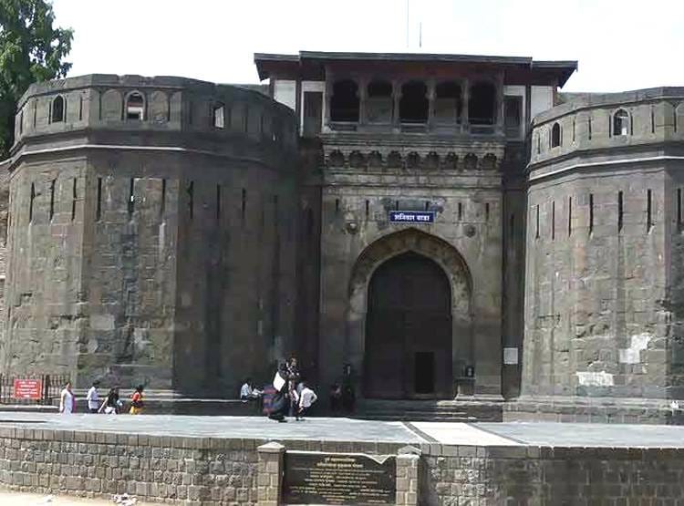 मराठा पावर सेंटर था 'शनिवार वाड़ा', उद्धव के शपथ मंच के मायने