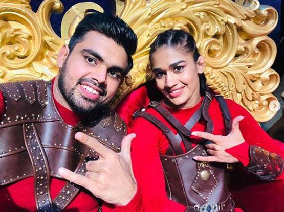 कौन हैं बबीता फोगाट के होने वाले पति विवेक, कहां करते हैं जॉब