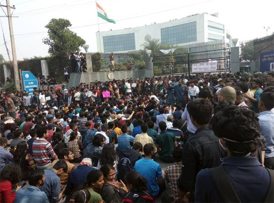 3000% तक बढ़ा JNU हॉस्टल चार्ज, इस फीस स्ट्रक्चर पर मचा बवाल