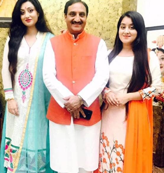 जानें- क्या करती हैं निशंक की तीनों बेटियां, पिता को है नाज