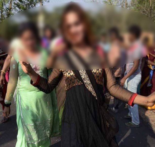 किन्नरों का हाई वोल्टेज ड्रामा, पुलिस ने रोका तो उतारे कपड़े