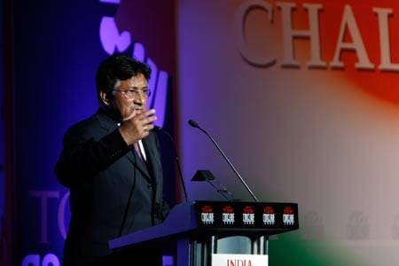 'मुशर्रफ को चौराहे पर फांसी दो'- कहने वाले जज पर PAK में बवाल