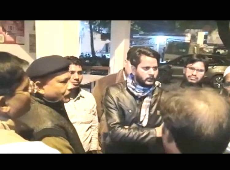 दादी की मौत पर स‍िपाही ने मांगी छुट्टी, नहीं म‍िली तो क‍िया सुसाइड