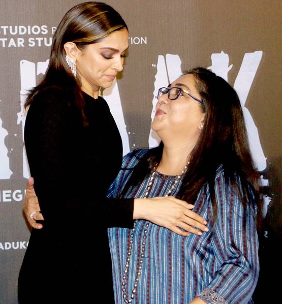 छपाक ट्रेलर लॉन्च पर रो पड़ीं दीपिका, नहीं थमे आंसू, हुईं स्पीचलेस