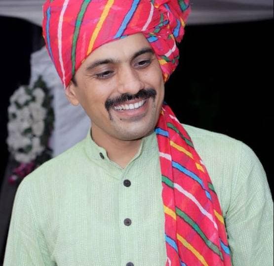 किसान के बेटे ने 6 बार की सरकारी नौकरी, नहीं मिली संतुष्टि तो बना IPS