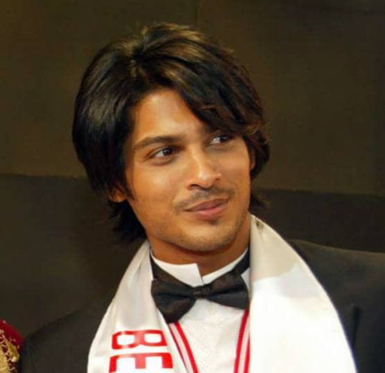 मॉडलिंग के दिनों में ऐसे दिखते थे सिद्धार्थ, देखें शॉकिंग ट्रांसफॉर्मेशन