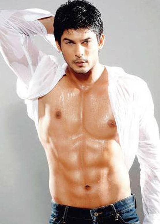 मॉडलिंग के दिनों में ऐसे दिखते थे सिद्धार्थ, देखें शॉकिंग ट्रांसफॉर्मेशन