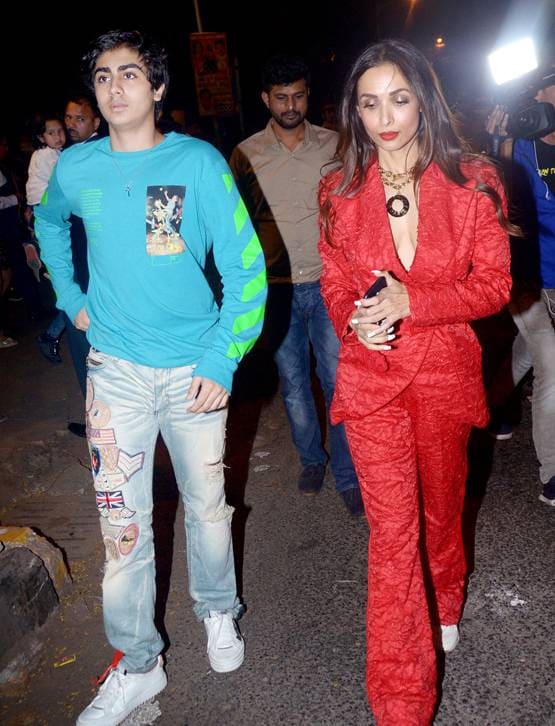 करीना कपूर की क्रिसमस पार्टी में लगा ग्लैमर का तड़का, पहुंचे ये सितारे