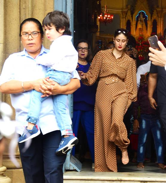 चर्च के बाहर करीना ने बच्ची को किया इग्नोर, ट्रोल्स बोले- इतना घमंड