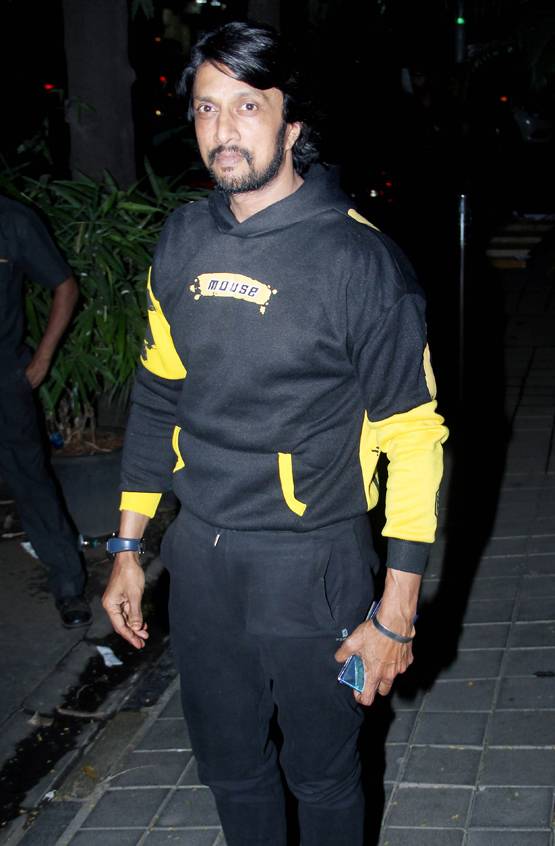 सलमान की बहन की क्रिसमस पार्टी, तैमूर समेत पहुंचे ये सितारे