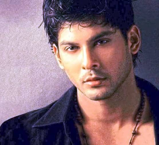 मॉडलिंग के दिनों में ऐसे दिखते थे सिद्धार्थ, देखें शॉकिंग ट्रांसफॉर्मेशन