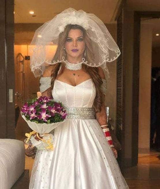 अपनी मैरिज से खुश नहीं राखी सावंत? वीडियो शेयर कर कहा- शादी मत करना