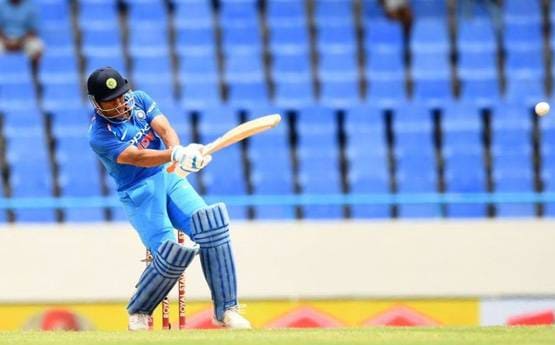 15 साल बेमिसाल, धोनी की सीक्रेट डाइट, जिससे बने मैदान के बाहुबली