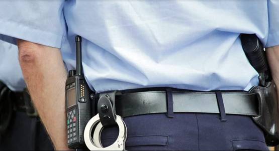 500 लोगों के सामने ही संबंध बनाने लगा कपल, शुरू हो सकती है जांच