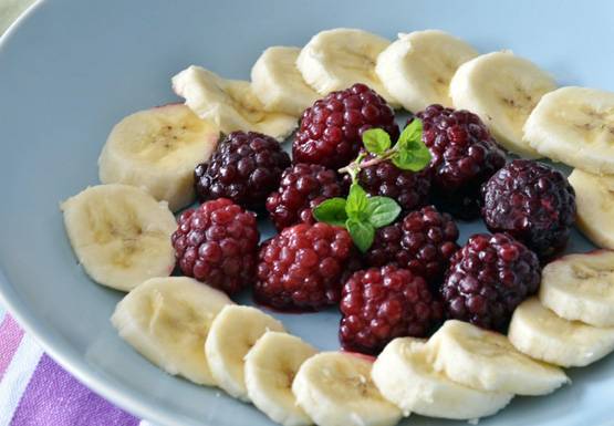 केला खाने से पहले जरूर जान लीजिए ये 10 बातें नहीं तो कर बैठेंगे गलती