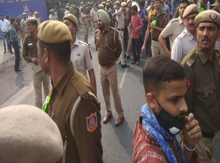 संभलकर मनाएं नए साल का जश्न, पुलिस रडार पर होंगे हुड़दंगी