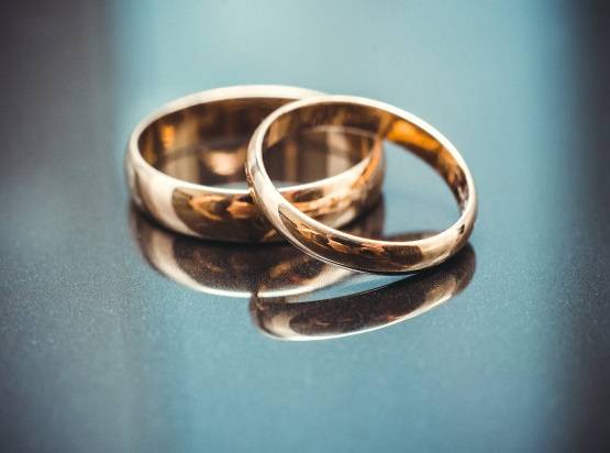 2020 में सभी 12 राशियों के लिए लकी होंगे ये रत्न, चमक उठेगा भाग्य