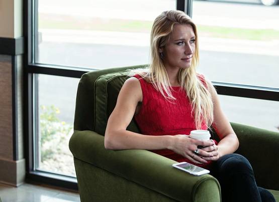 अपने शौक पूरे करने के लिए लड़की ने निकाला ये तरीका