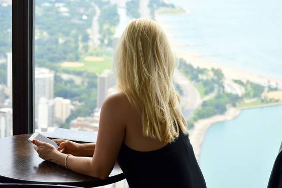 सौतेले भाई ने किया रेप, 18 साल में सेक्स वर्कर बनी लड़की की कहानी