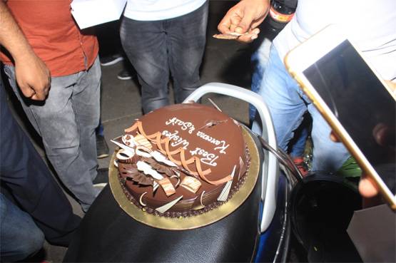 3 साल के हुए तैमूर, करीना-सैफ ने रखा बर्थडे सेलिब्रशन, पहुंचे ये सितारे