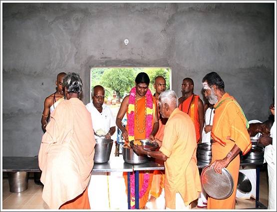 अलग झंडा-करोड़ों की आबादी: नित्यानंद ने बसाया 'हिंदू राष्ट्र'