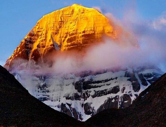 एवरेस्ट से कम ऊंचाई, फिर भी आज तक कोई क्यों न चढ़ सका कैलाश पर्वत?