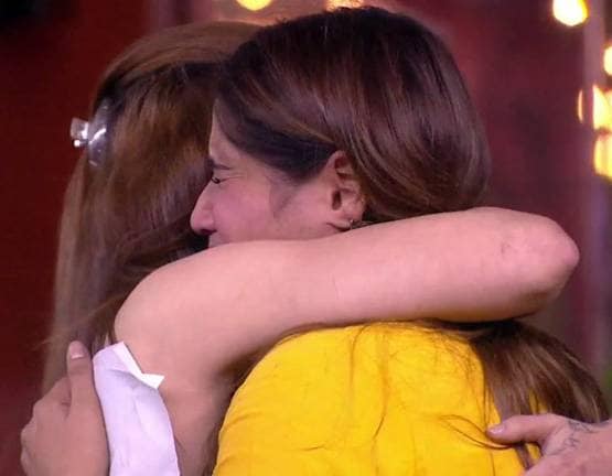 मां का लेटर मिलने पर रोईं गोविंदा की भांजी, घरवालों की आंखें भी हुई नम