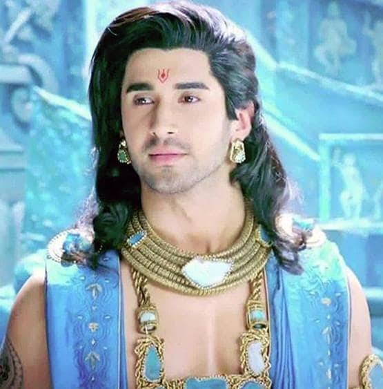 10 साल छोटे लक्ष्य संग रश्मि ने रखा रिश्ता, हुआ ब्रेकअप!